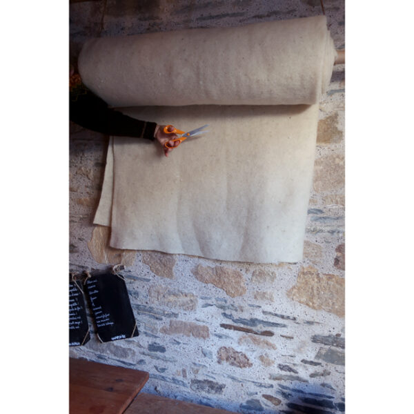 • nappe aiguilletée • à la coupe